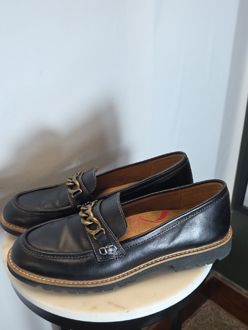 Women’s Black Leather Loafers with Gold Chain Accent Size 9.5